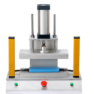 فحص مسدس شحن المركبات الكهربائية