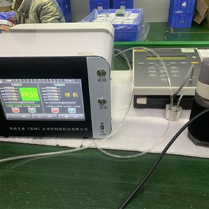 فحص عدم نفاذ الهواء للقسطرة الطبية