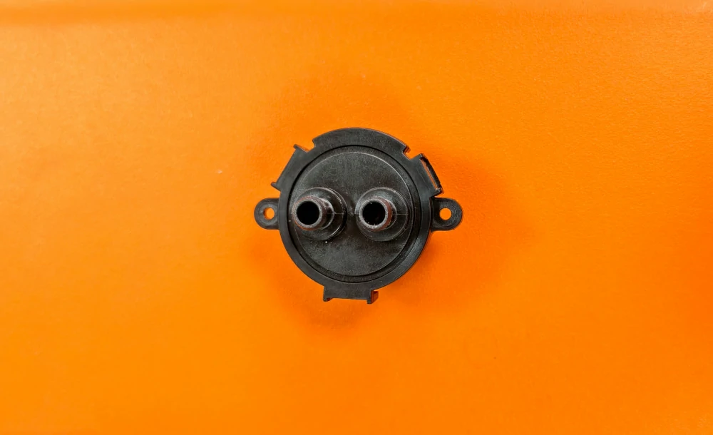 مكونات مصابيح السيارات