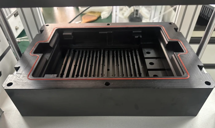 قالب وحدة التحكم في تخزين الطاقة