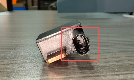 مدخل الهواء في صندوق التحكم