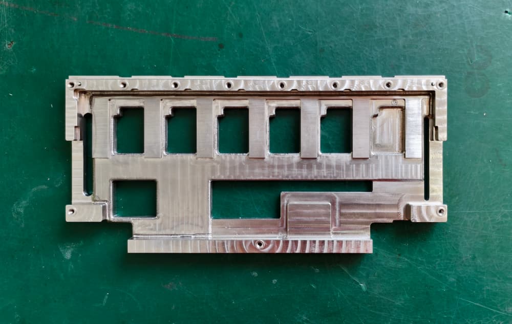 قطع CNC